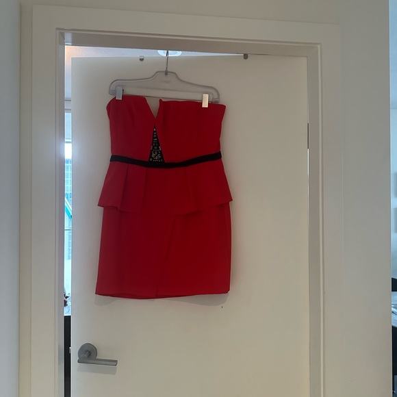 BCBG Caylan strapless midi dress in Poppy red size 12 - Picture 3 of 3
